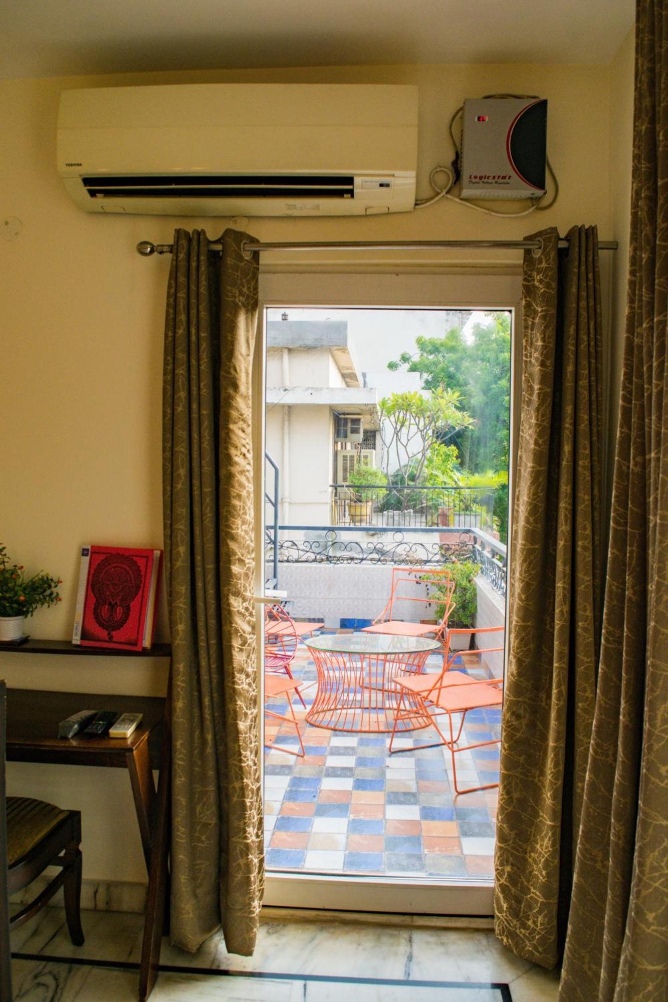 Prakash Kutir B&B นิวเดลี ภายนอก รูปภาพ